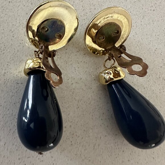 Vintage Reversible Beaded Necklace and Clip-On Earrings Set - Picture 9 of 10